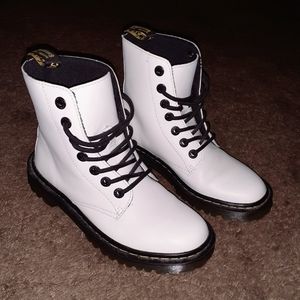 Dr. Marten 1460 combat boots